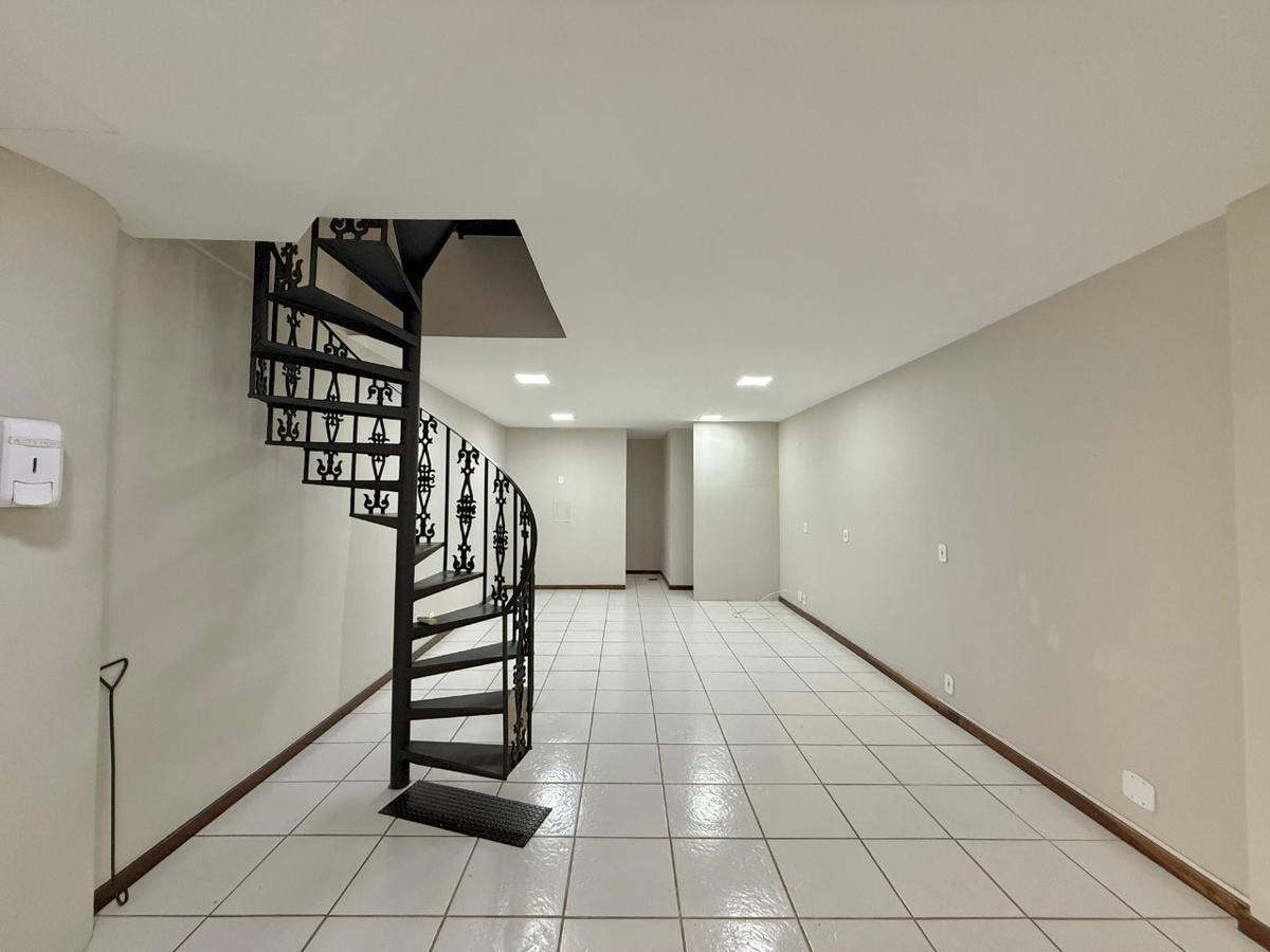 Andar, São José, 0 Quarto, 0 Vaga