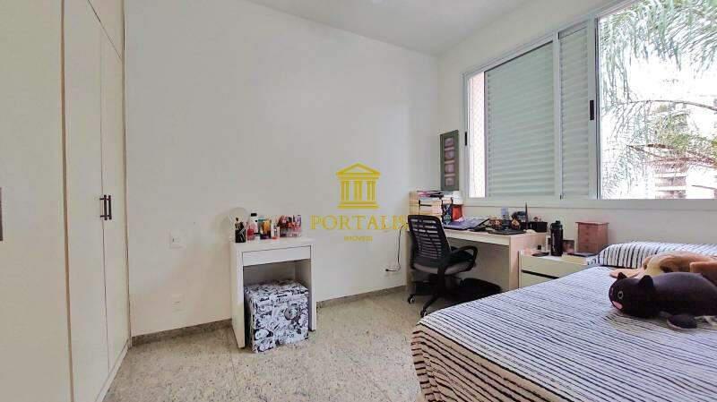 Casa, Comiteco, 5 Quartos, 3 Vagas, 4 Suítes
