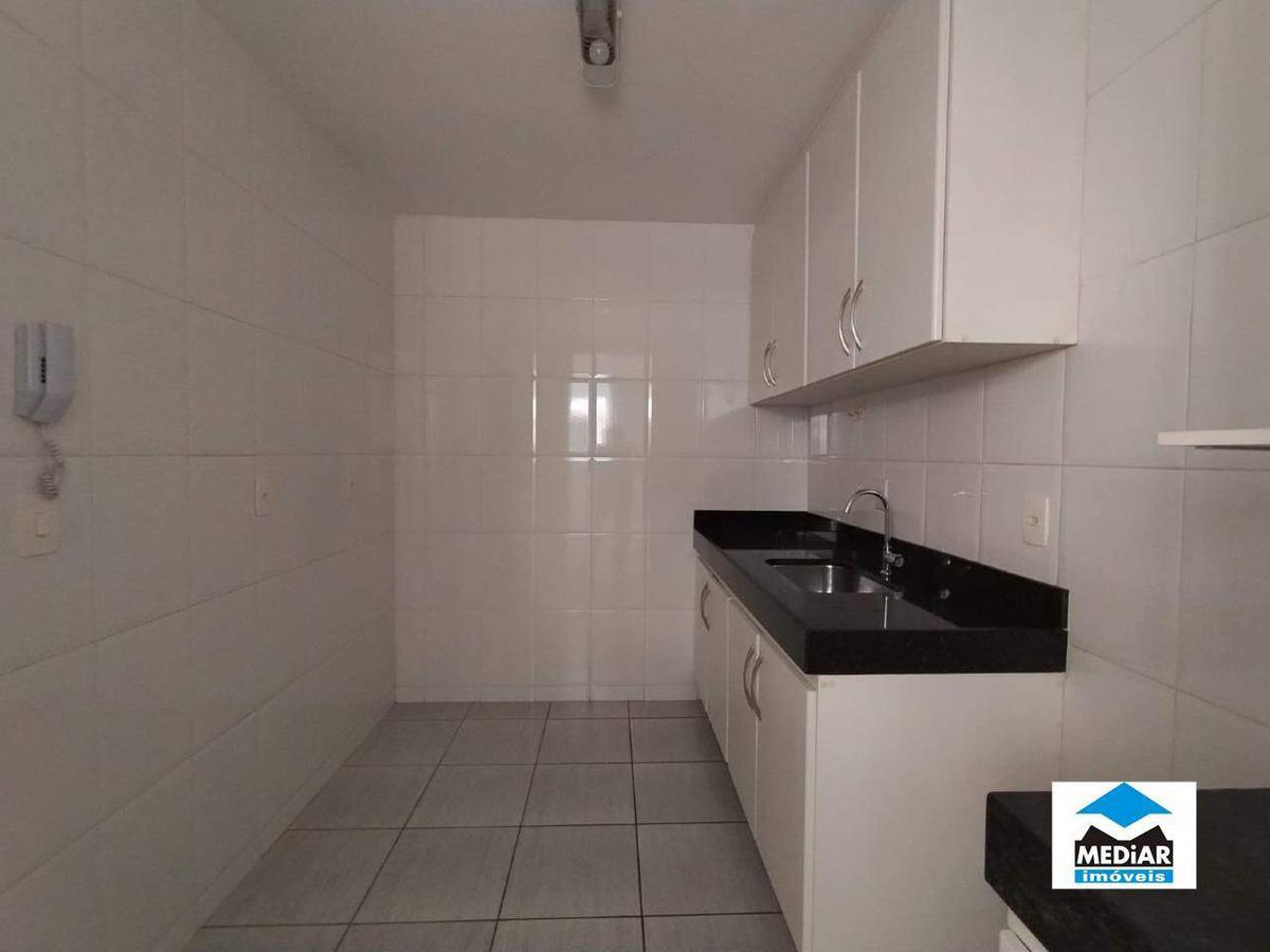Apartamento, Sagrada Família, 3 Quartos, 2 Vagas, 1 Suíte