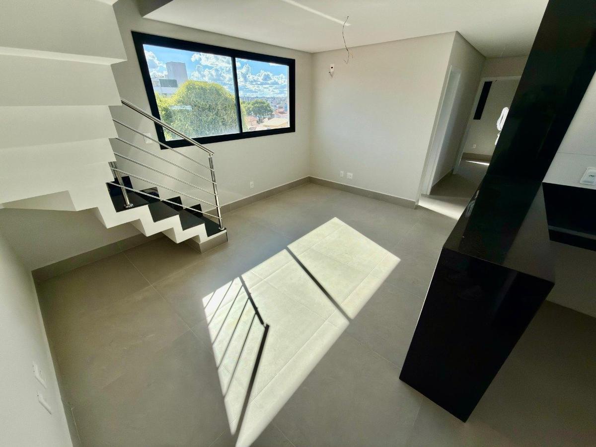 Cobertura, Planalto, 4 Quartos, 2 Vagas, 2 Suítes