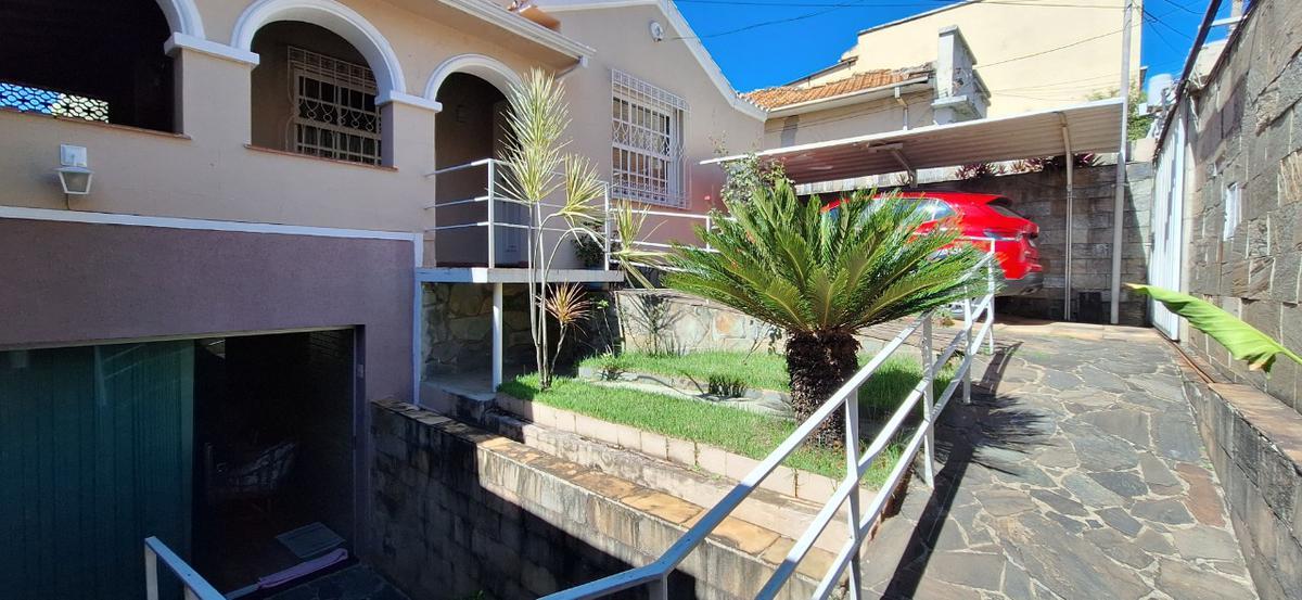 Casa, Floresta, 6 Quartos, 1 Vaga, 1 Suíte