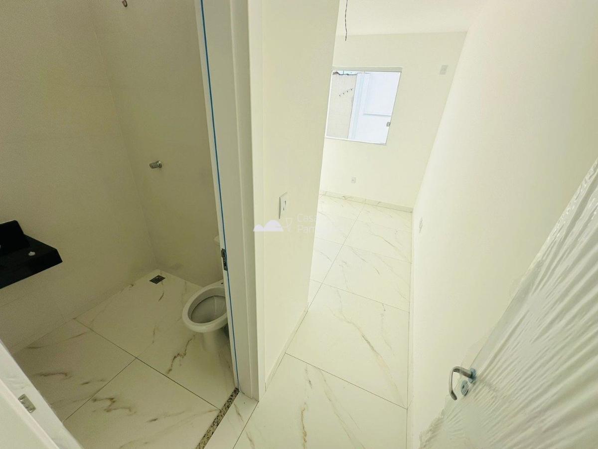 Casa, Santa Branca, 2 Quartos, 2 Vagas, 2 Suítes