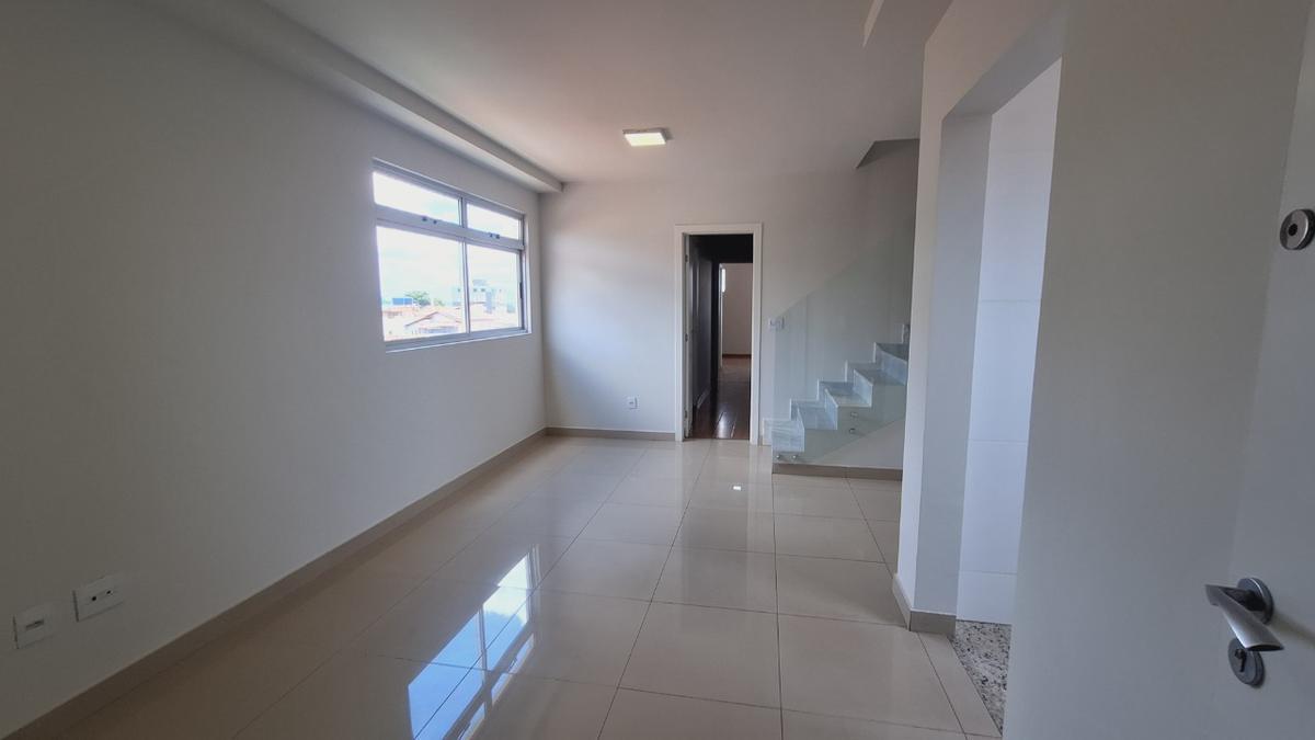 Cobertura, Concórdia, 4 Quartos, 2 Vagas, 2 Suítes