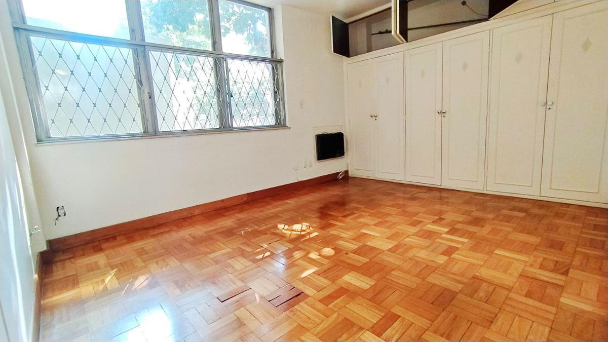 Apartamento, Savassi, 4 Quartos, 2 Vagas, 1 Suíte