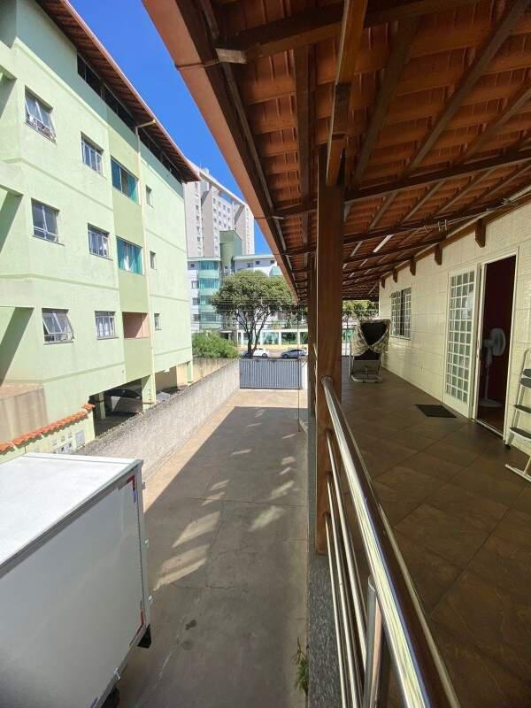 Casa, Jardim Riacho das Pedras, 4 Quartos, 10 Vagas, 2 Suítes
