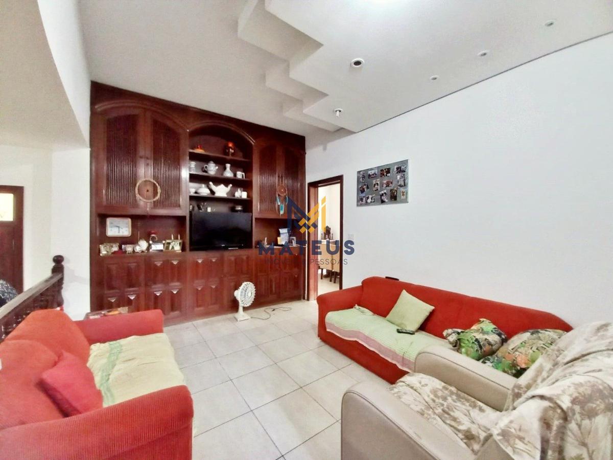 Casa, Carlos Prates, 6 Quartos, 2 Vagas, 2 Suítes