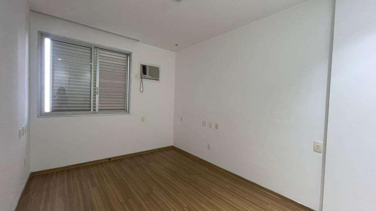 Cobertura, Funcionários, 3 Quartos, 2 Vagas, 1 Suíte