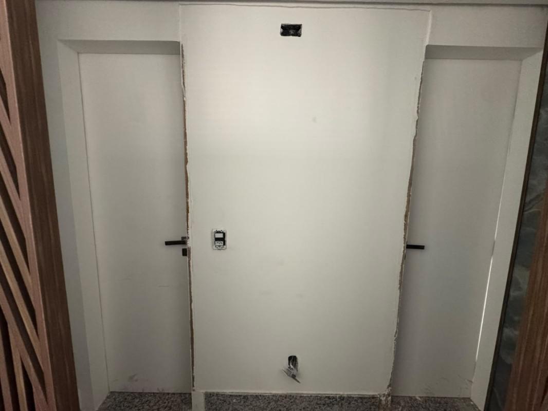 Sala, Savassi, 0 Quarto, 2 Vagas