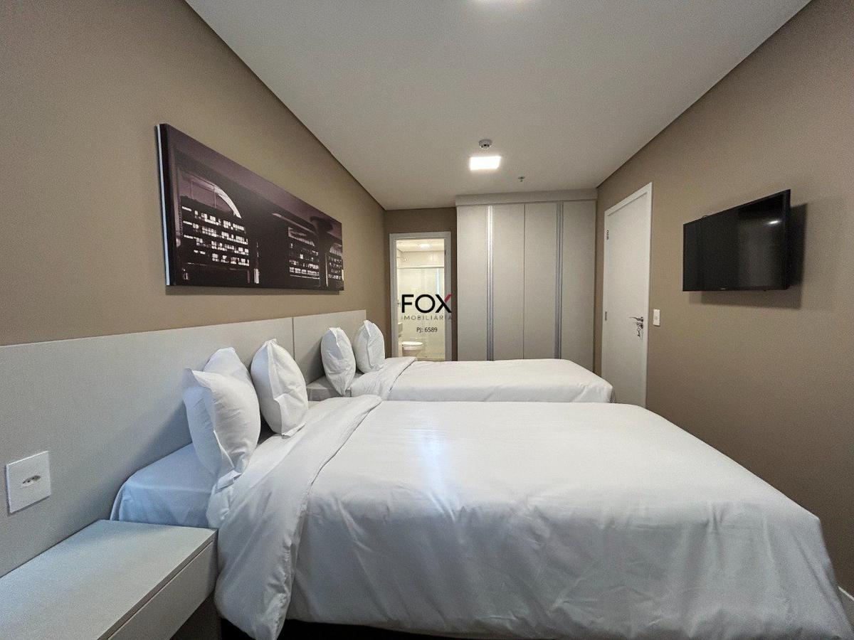 Apartamento, Estoril, 2 Quartos, 0 Vaga, 2 Suítes