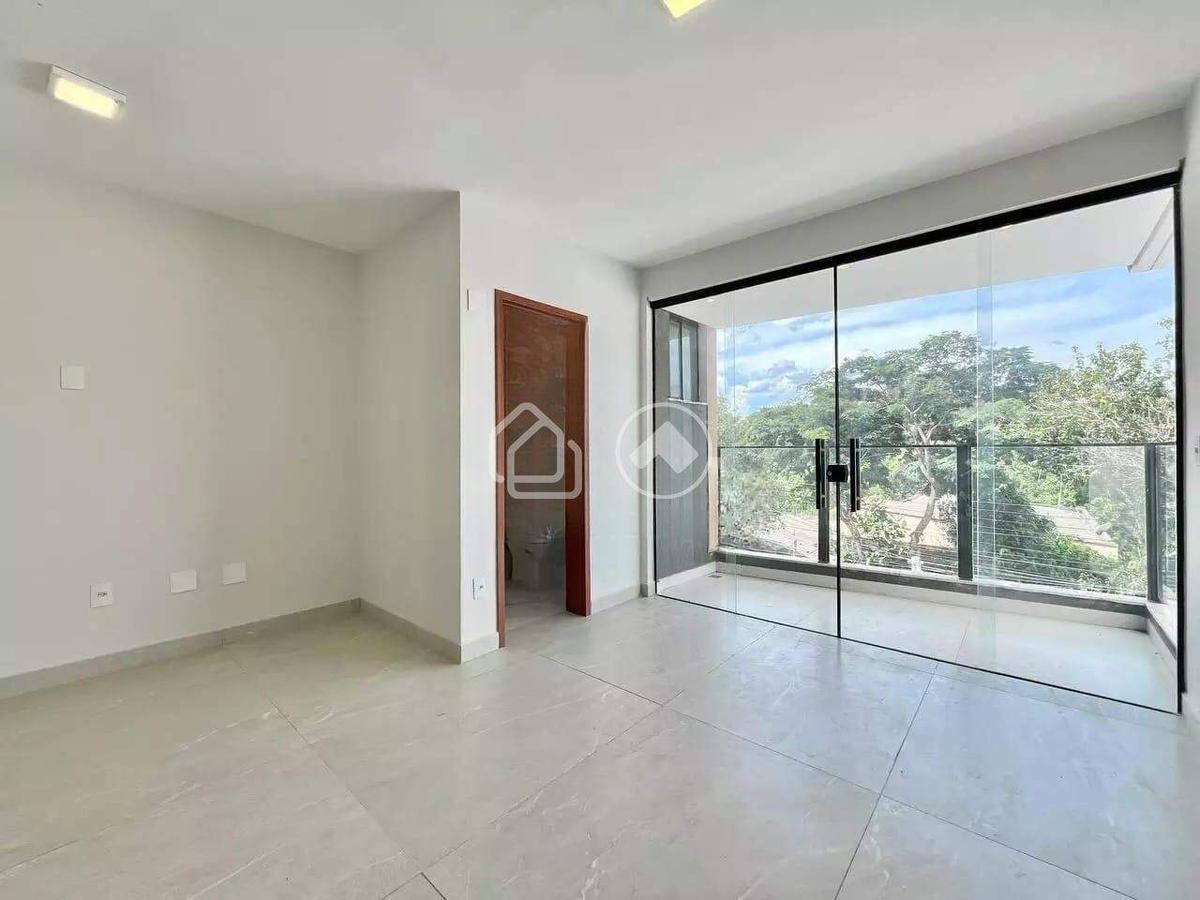 Casa, Planalto, 3 Quartos, 4 Vagas, 1 Suíte