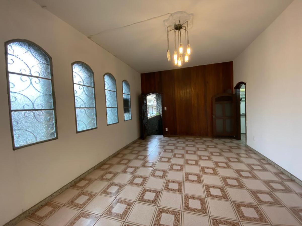 Casa, João Pinheiro, 4 Quartos, 0 Vaga, 2 Suítes