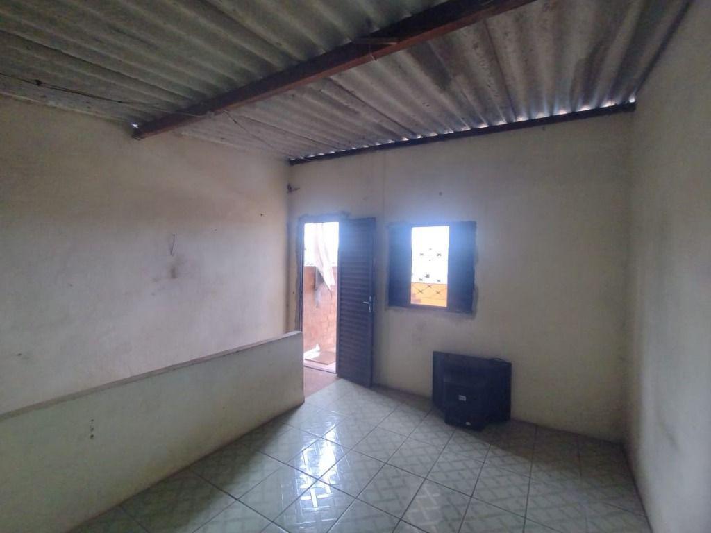 Casa, Morro São Francisco, 1 Quarto, 0 Vaga