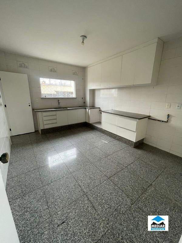 Apartamento, Sagrada Família, 4 Quartos, 2 Vagas, 2 Suítes