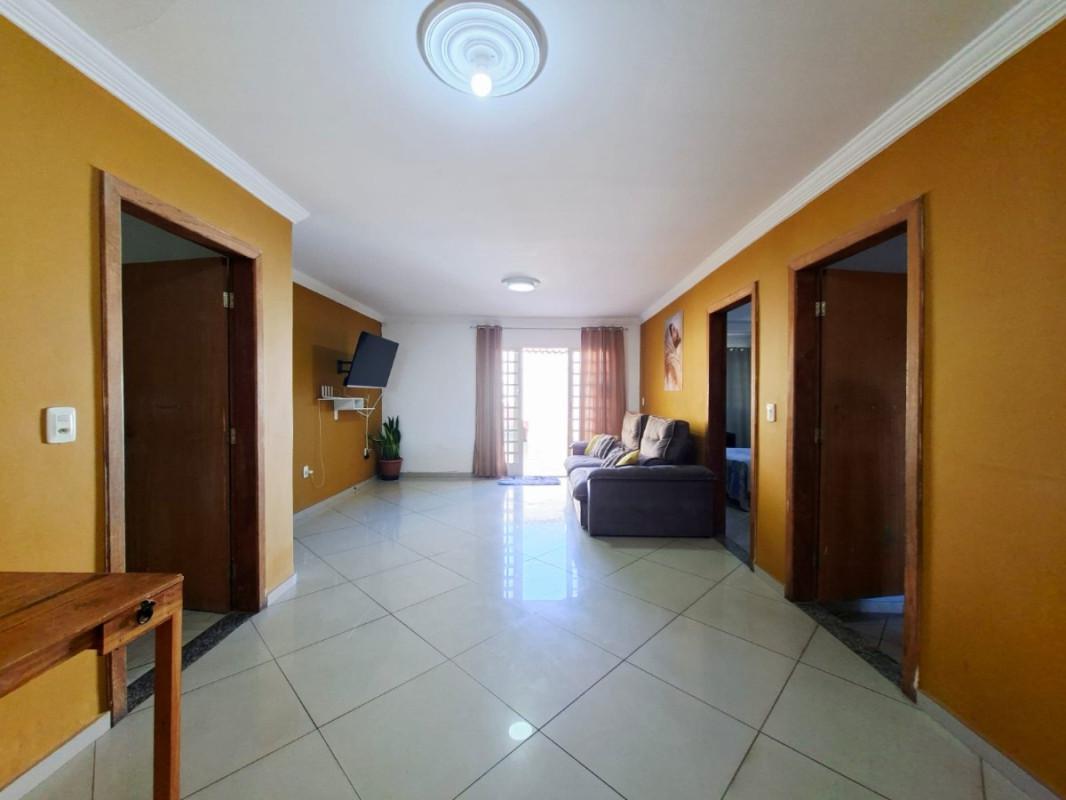 Casa, Araguaia, 4 Quartos, 3 Vagas, 1 Suíte