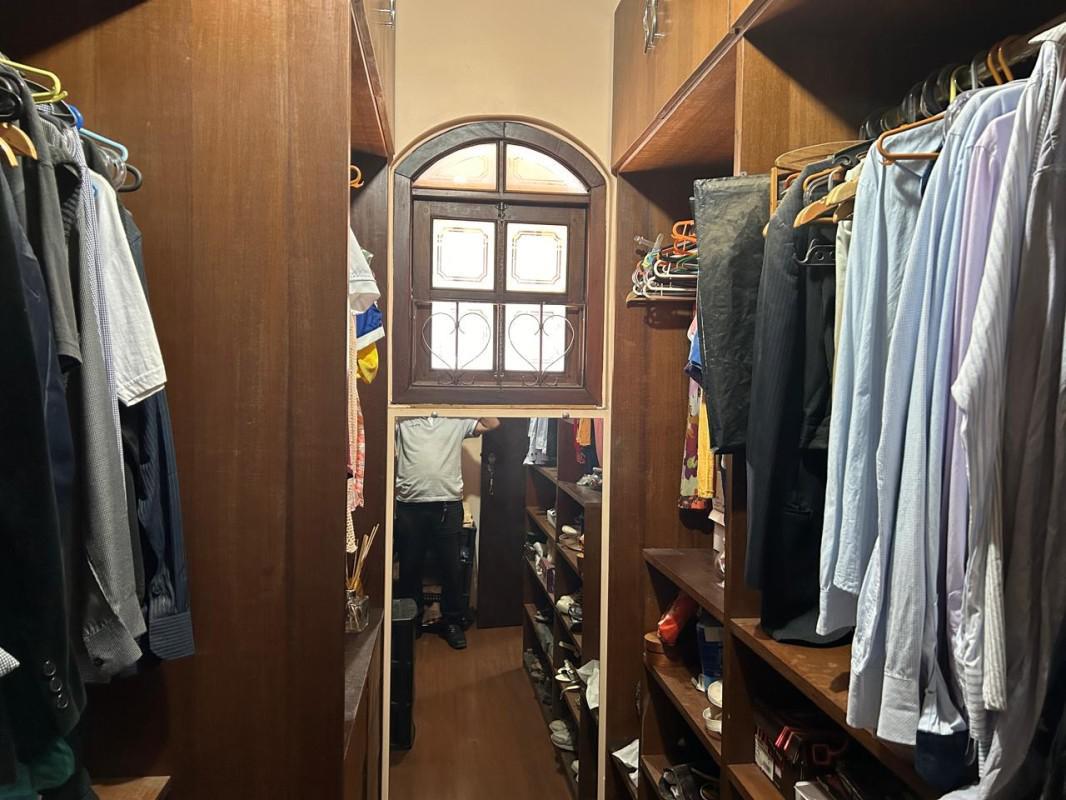 Casa, Alípio de Melo, 6 Quartos, 0 Vaga, 2 Suítes