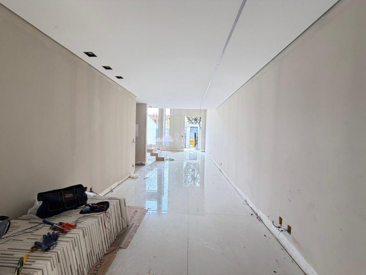 Casa, Planalto, 4 Quartos, 4 Vagas, 1 Suíte