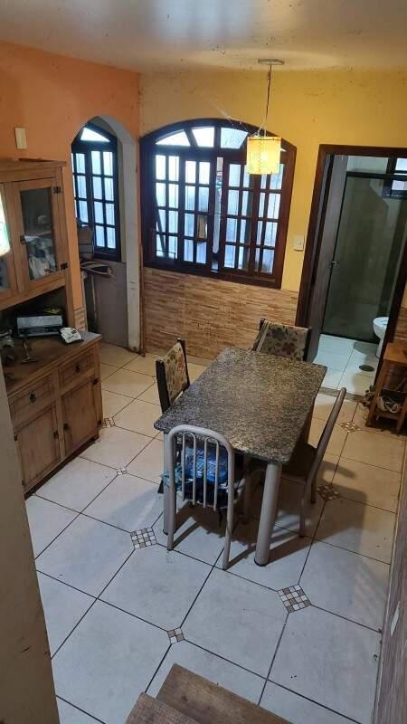 Casa, Estoril, 2 Quartos, 4 Vagas, 1 Suíte