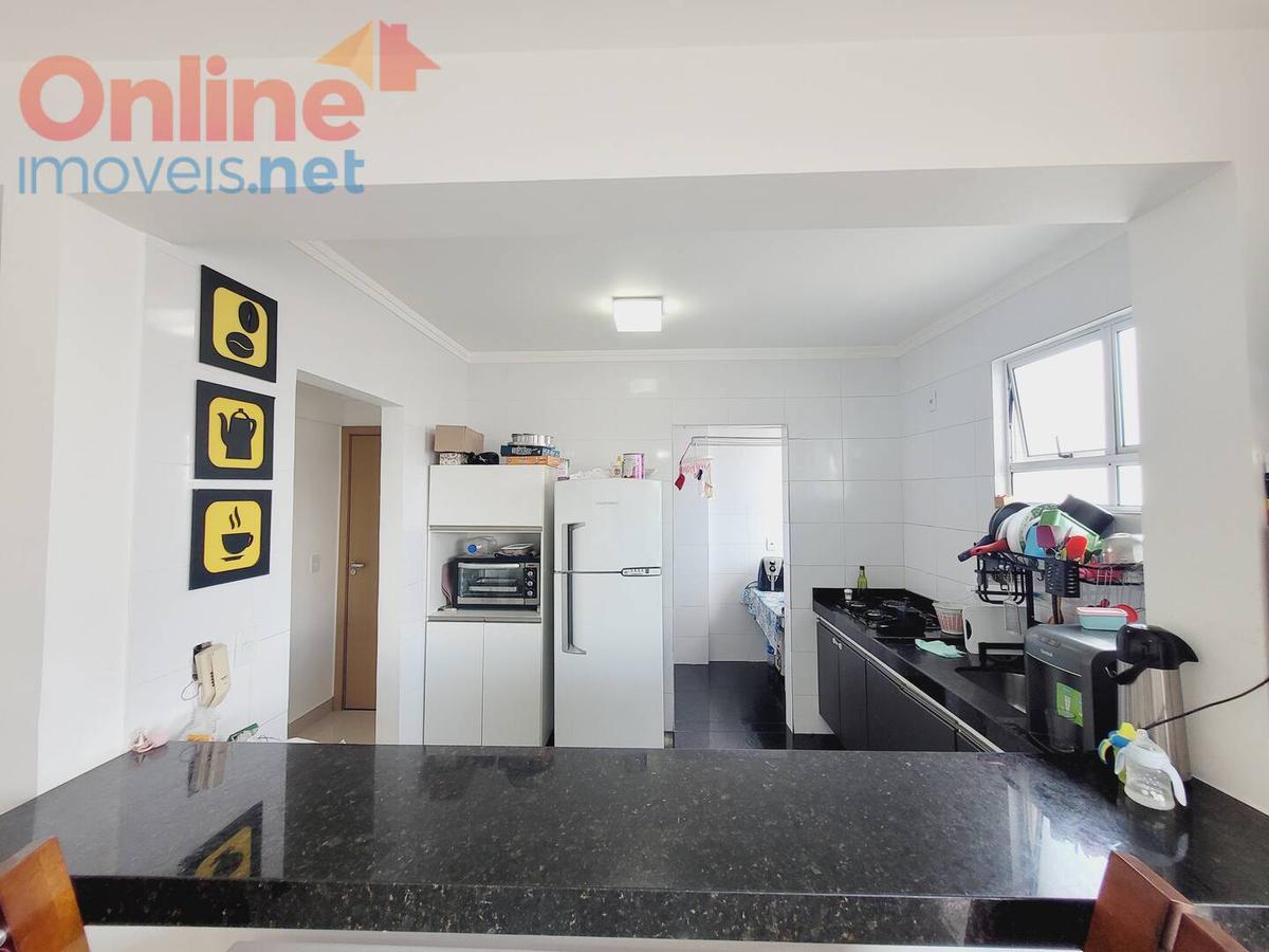 Apartamento, Fernão Dias, 3 Quartos, 0 Vaga, 1 Suíte