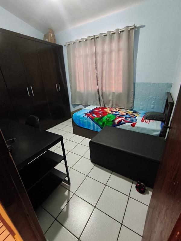 Casa, Laranjeiras, 2 Quartos, 1 Vaga