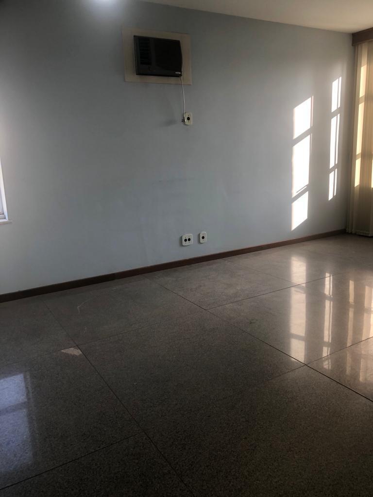 Sala, Centro
