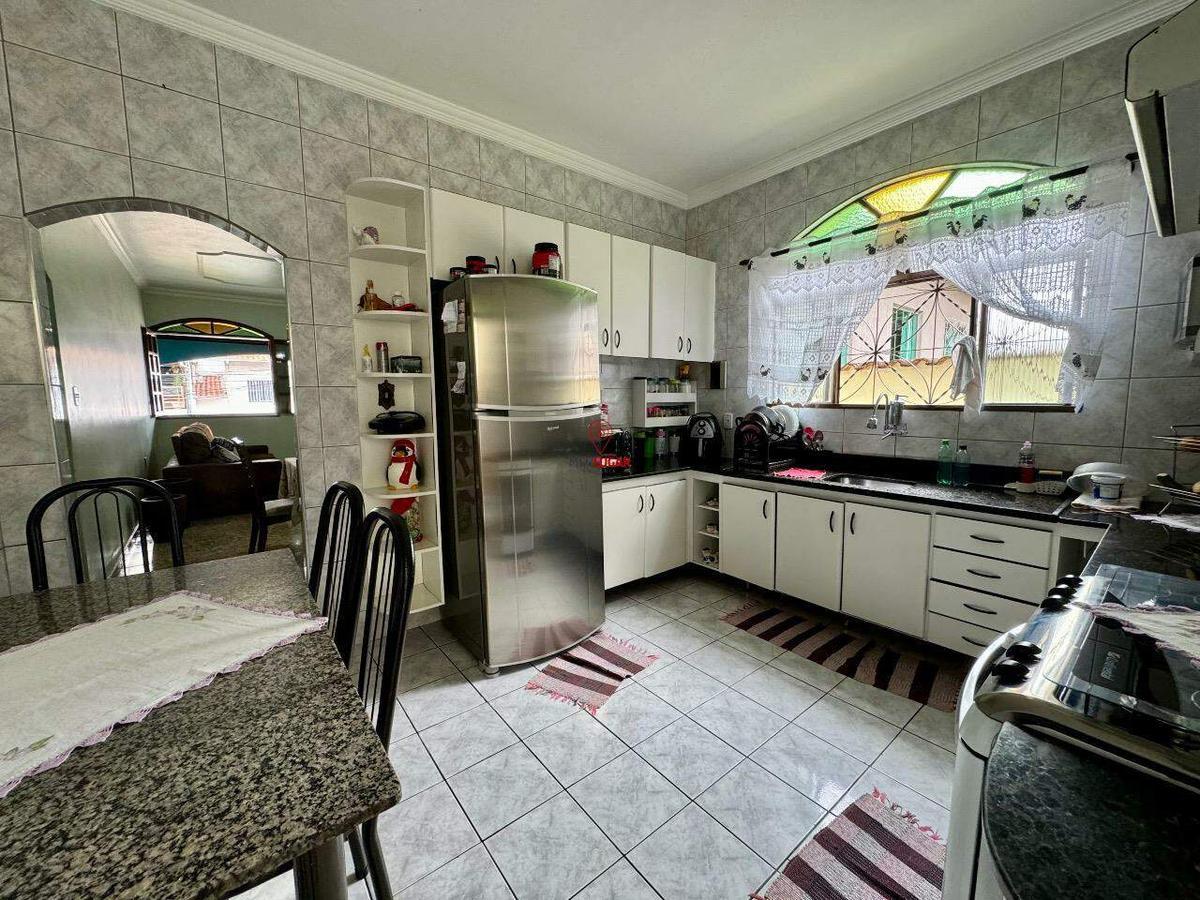 Casa, Tirol, 3 Quartos, 3 Vagas, 1 Suíte
