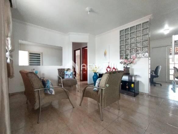 Casa, Monte Castelo, 5 Quartos, 0 Vaga, 1 Suíte