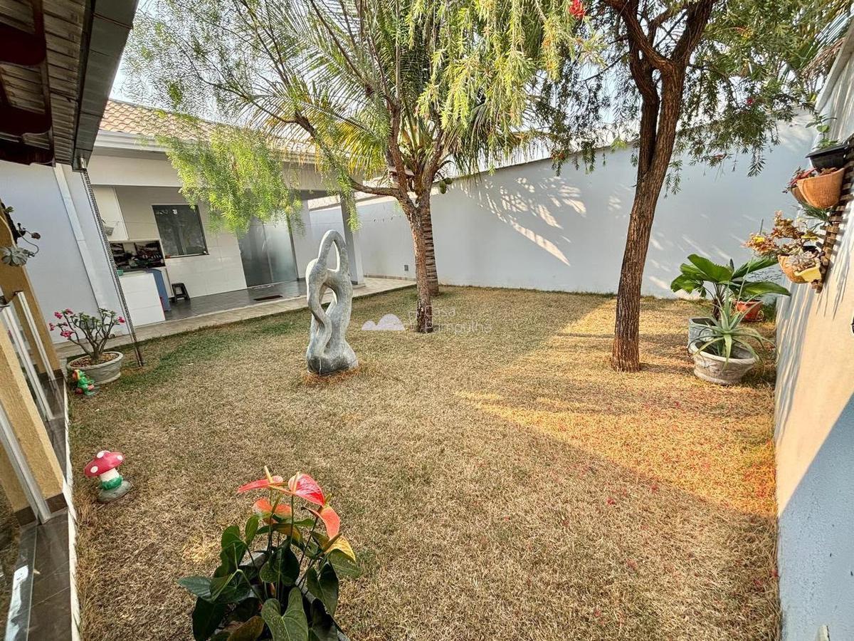 Casa, Trevo, 3 Quartos, 4 Vagas, 1 Suíte