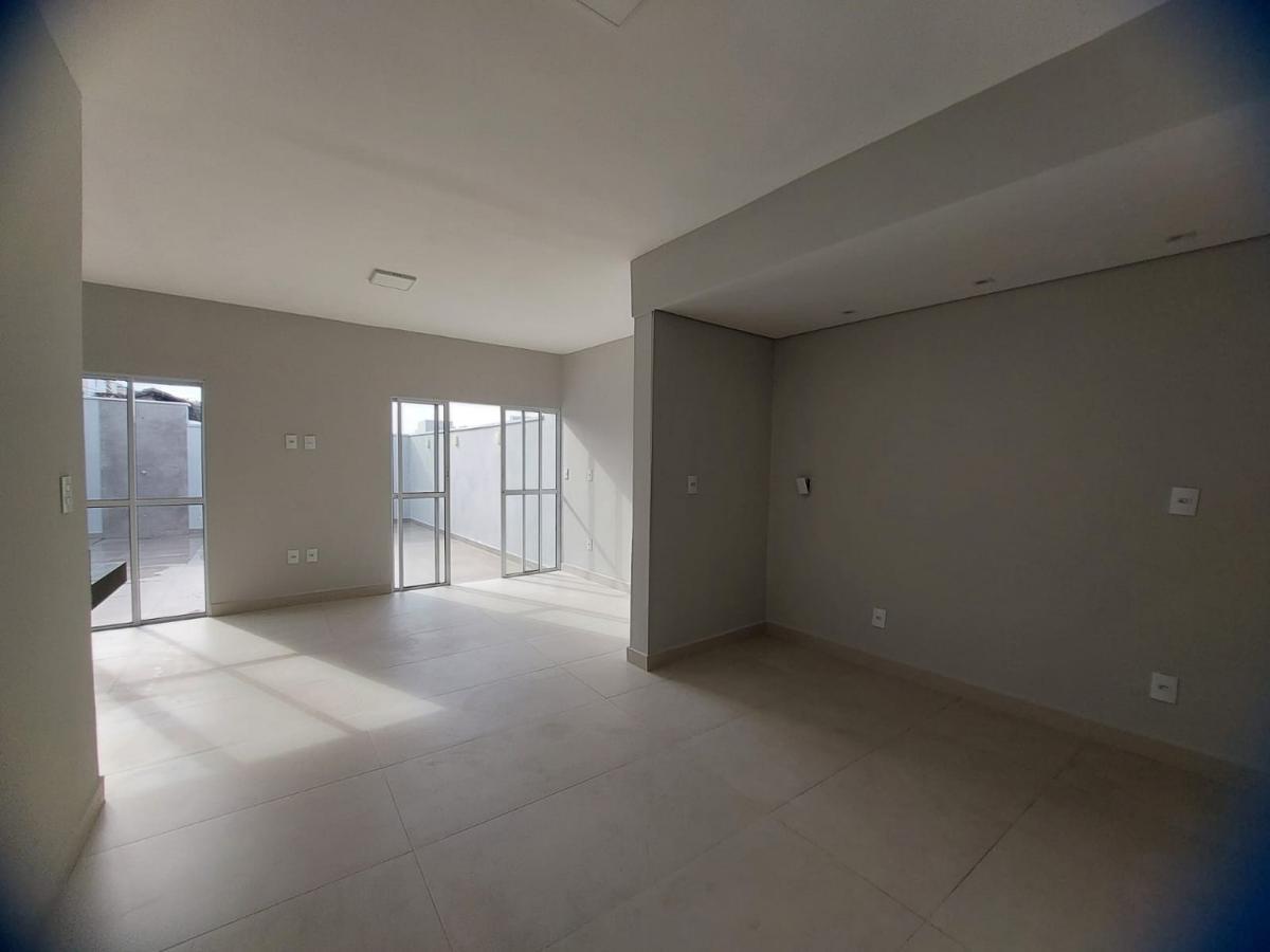 Casa, Bom Pastor, 3 Quartos, 2 Vagas, 1 Suíte
