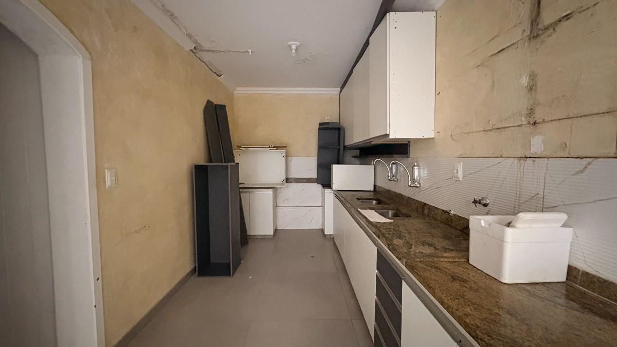 Apartamento, Luxemburgo, 4 Quartos, 1 Vaga, 1 Suíte