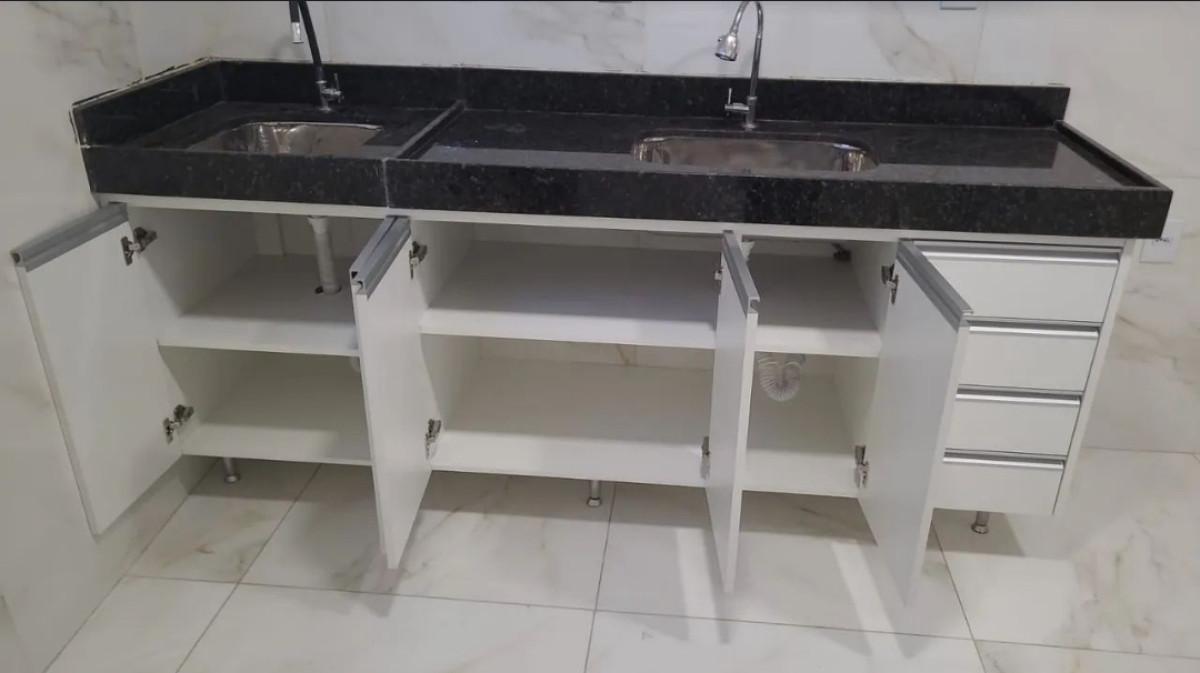 Apartamento, Novo das Indústrias (barreiro), 3 Quartos, 0 Vaga