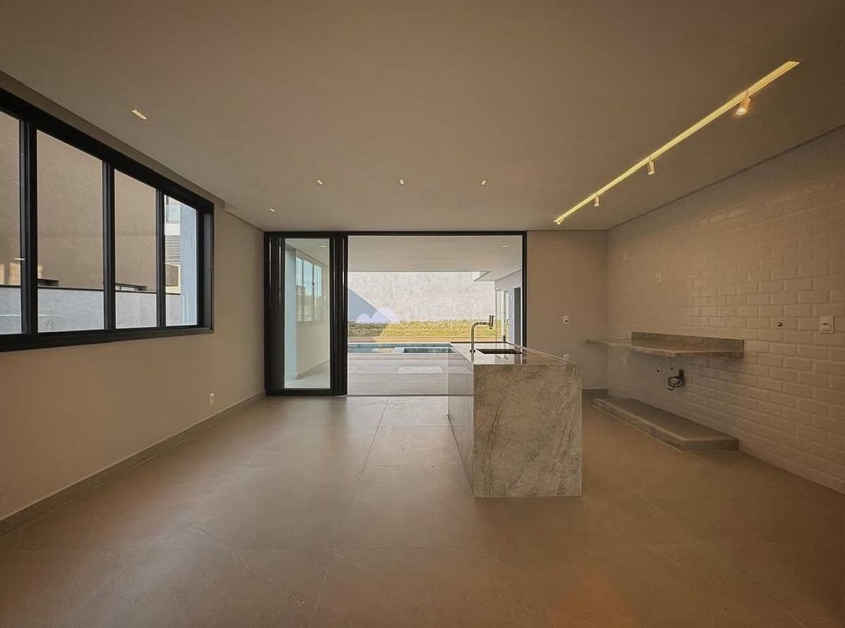 Casa, Alphaville Minas Gerais, 4 Quartos, 4 Vagas, 2 Suítes