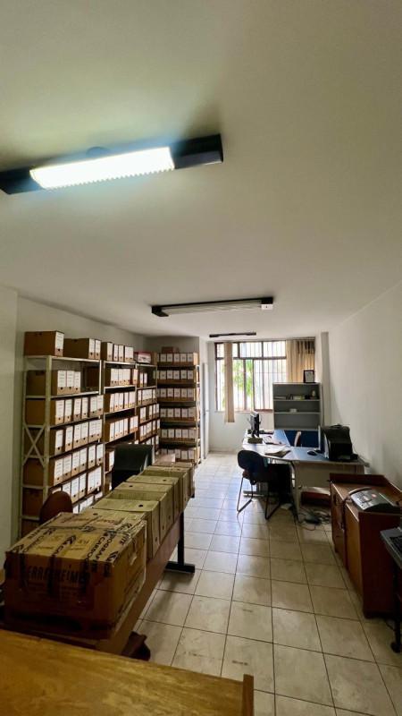 Sala, Centro, 0 Quarto, 1 Vaga