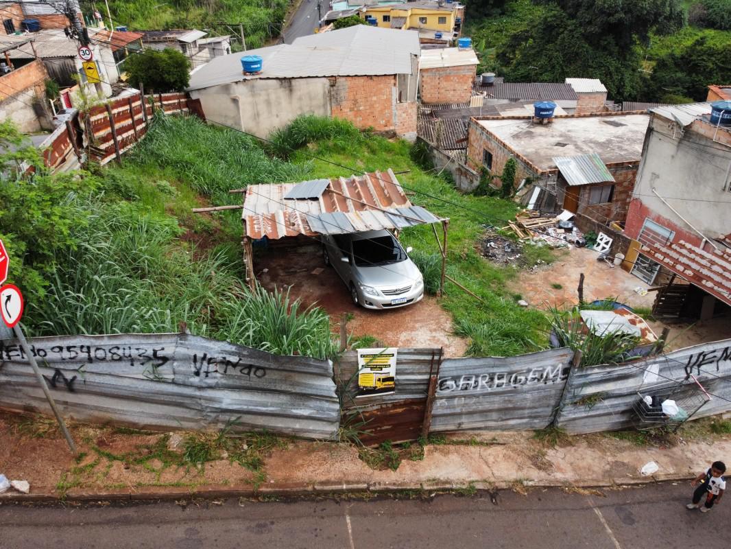 Lote, Olhos D'água, 0 Quarto, 0 Vaga