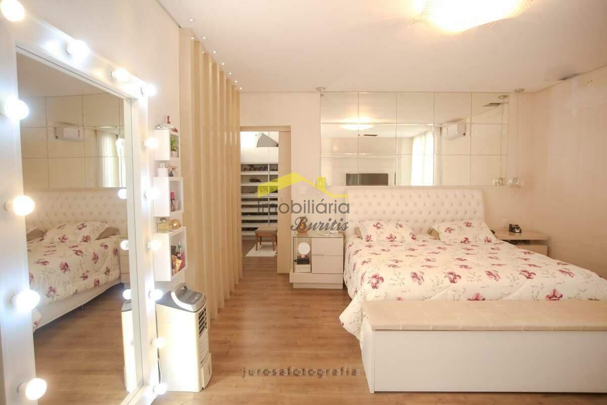 Casa, Buritis, 4 Quartos, 5 Vagas, 4 Suítes