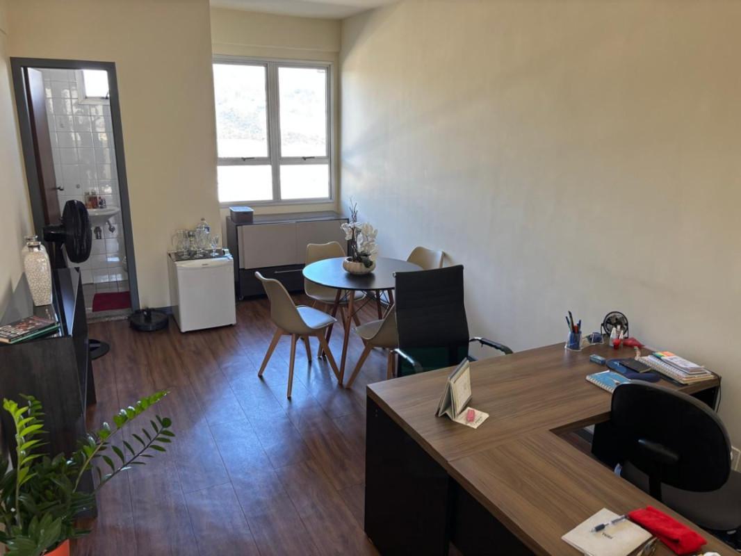 Sala, Estoril, 0 Quarto, 1 Vaga