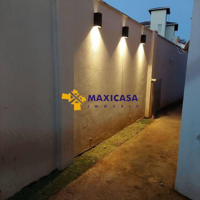 Casa, Trevo, 3 Quartos, 2 Vagas, 1 Suíte