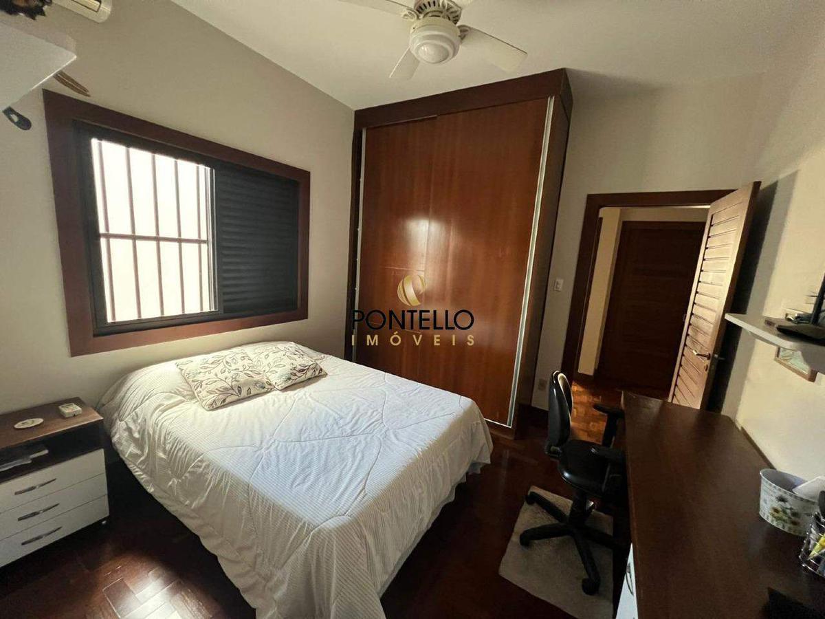 Casa, Santa Rita de Cássia, 8 Quartos, 4 Vagas, 2 Suítes