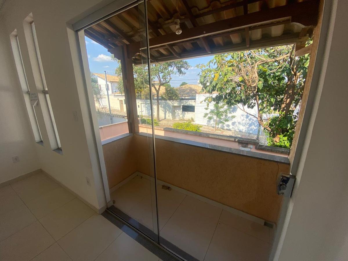 Casa, Trevo, 4 Quartos, 4 Vagas, 3 Suítes