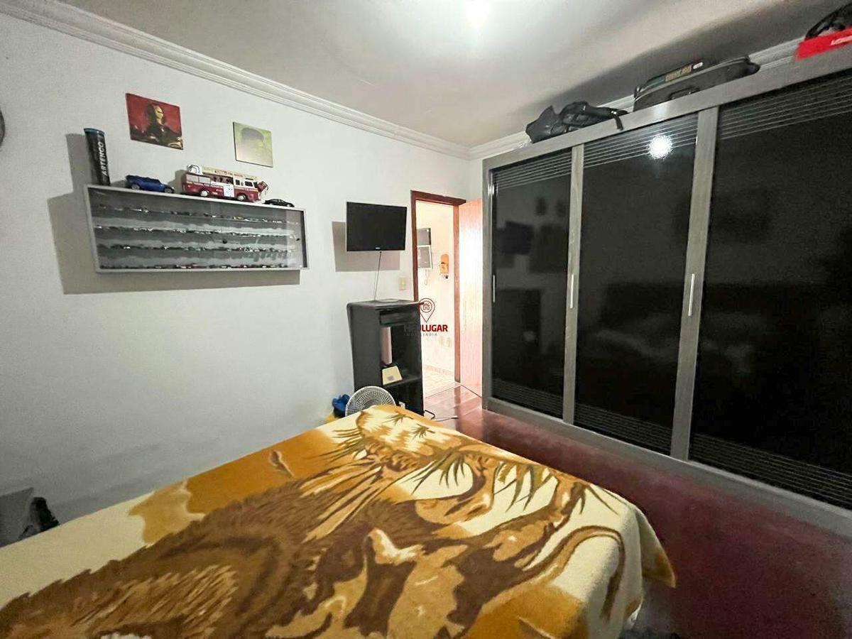 Casa, Barreiro, 3 Quartos, 4 Vagas, 1 Suíte