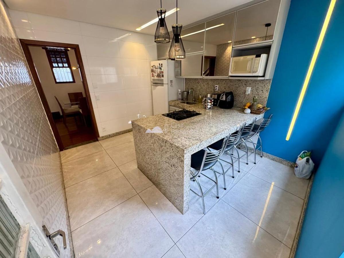 Casa, Céu Azul, 4 Quartos, 2 Vagas, 1 Suíte