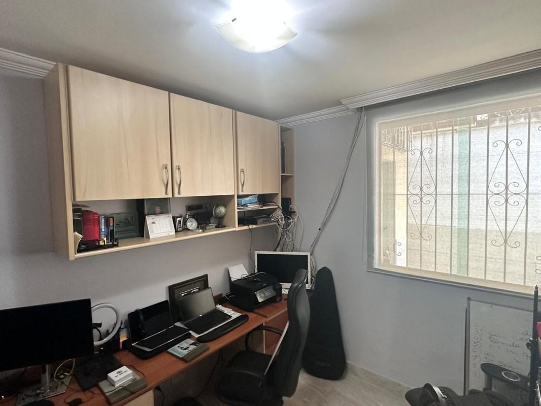 Casa, Fernão Dias, 3 Quartos, 2 Vagas, 1 Suíte