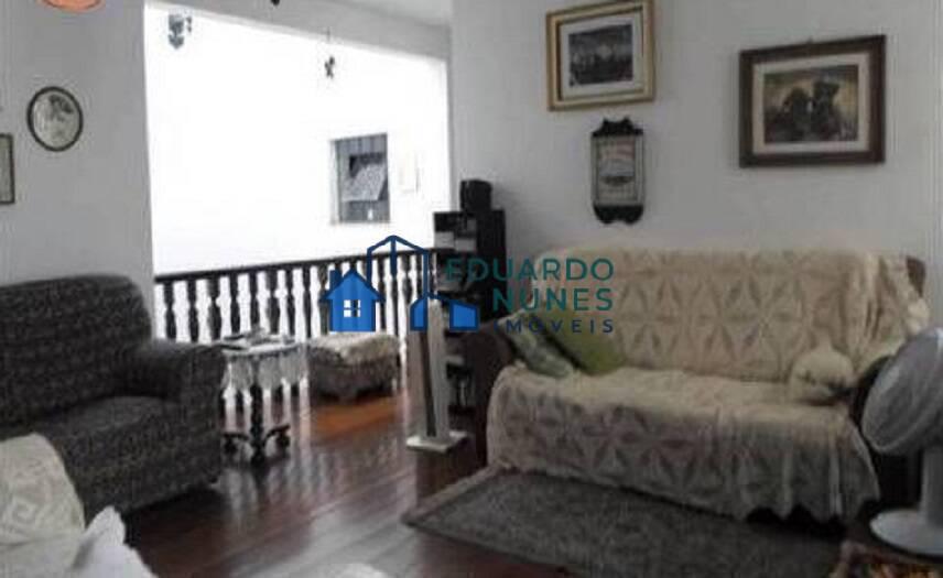 Casa, Santa Lúcia, 6 Quartos, 12 Vagas, 2 Suítes