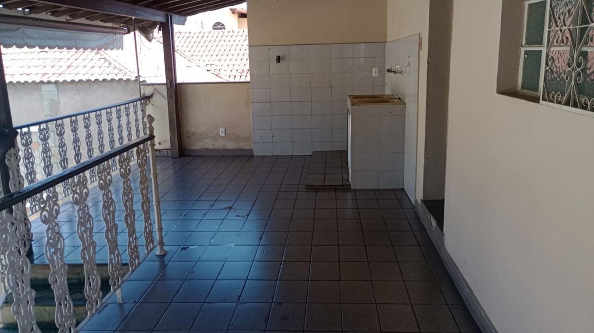 Casa, Santa Cruz, 3 Quartos, 4 Vagas, 1 Suíte