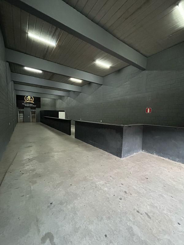 Galpão, Jardim Laguna, 0 Quarto, 3 Vagas