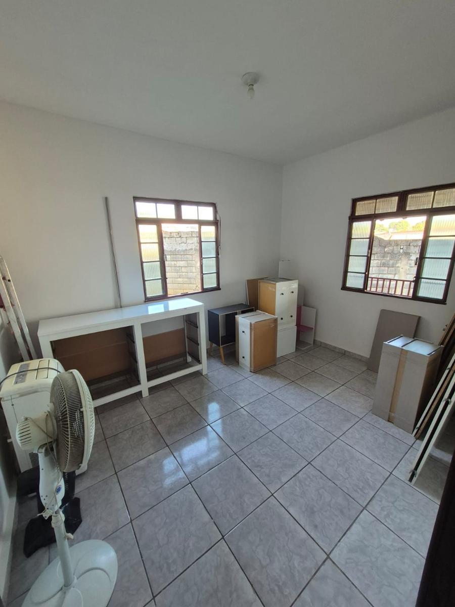 Casa, Petropolis, 3 Quartos, 10 Vagas, 1 Suíte