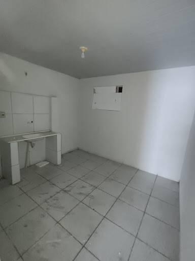 Andar, Centro, 1 Quarto, 0 Vaga