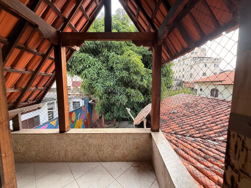 Casa, Sagrada Família, 3 Quartos, 2 Vagas, 2 Suítes