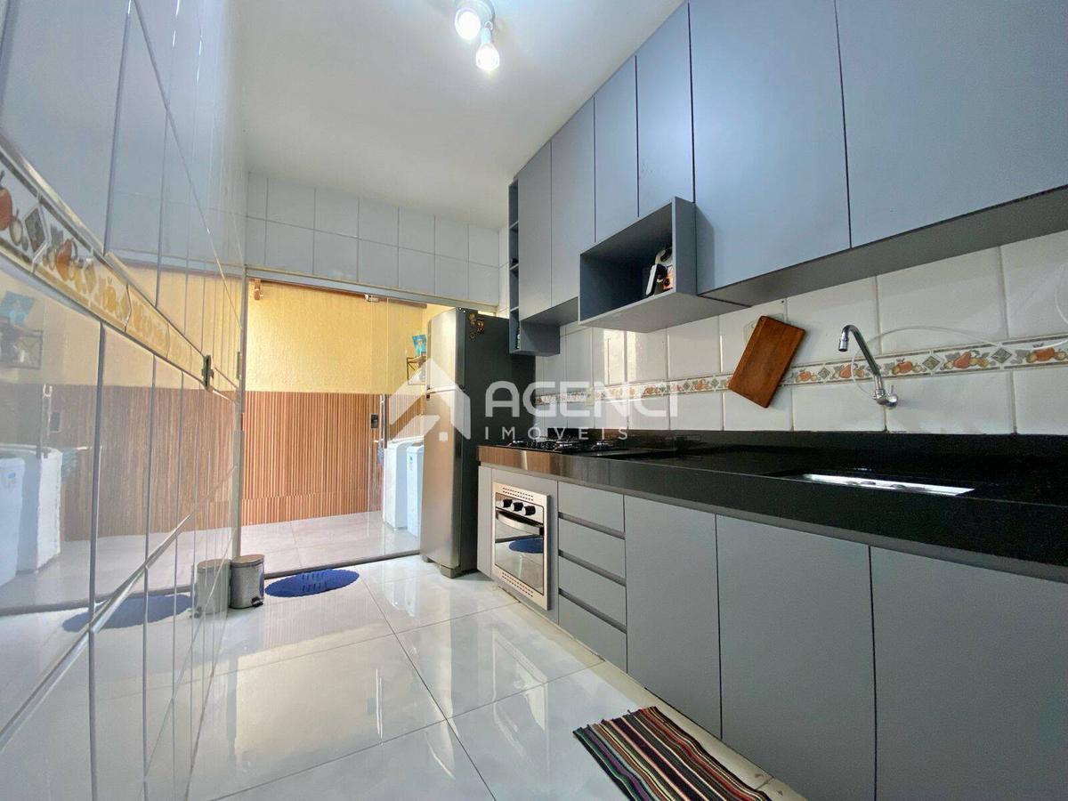 Casa, Arvoredo, 2 Quartos, 0 Vaga, 0 Suíte