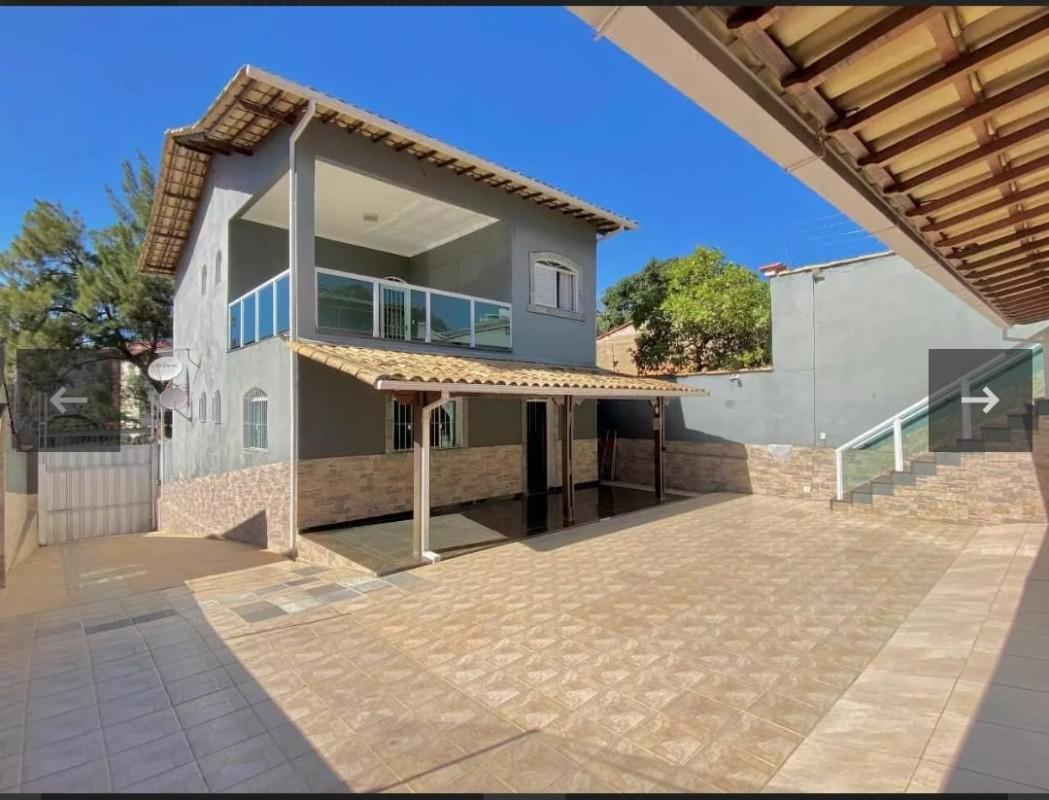 Casa, Santa Branca, 4 Quartos, 2 Vagas, 2 Suítes