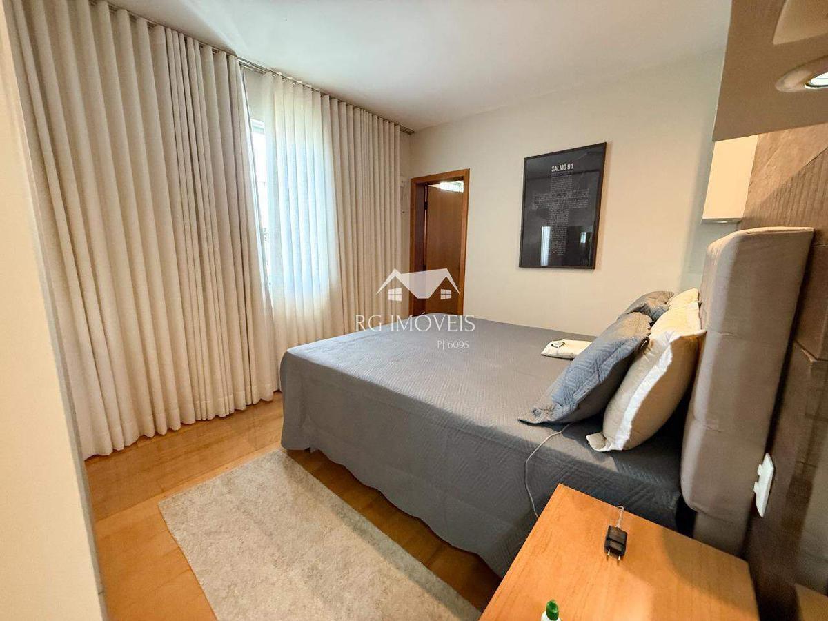 Apartamento, Barreiro, 3 Quartos, 2 Vagas, 1 Suíte
